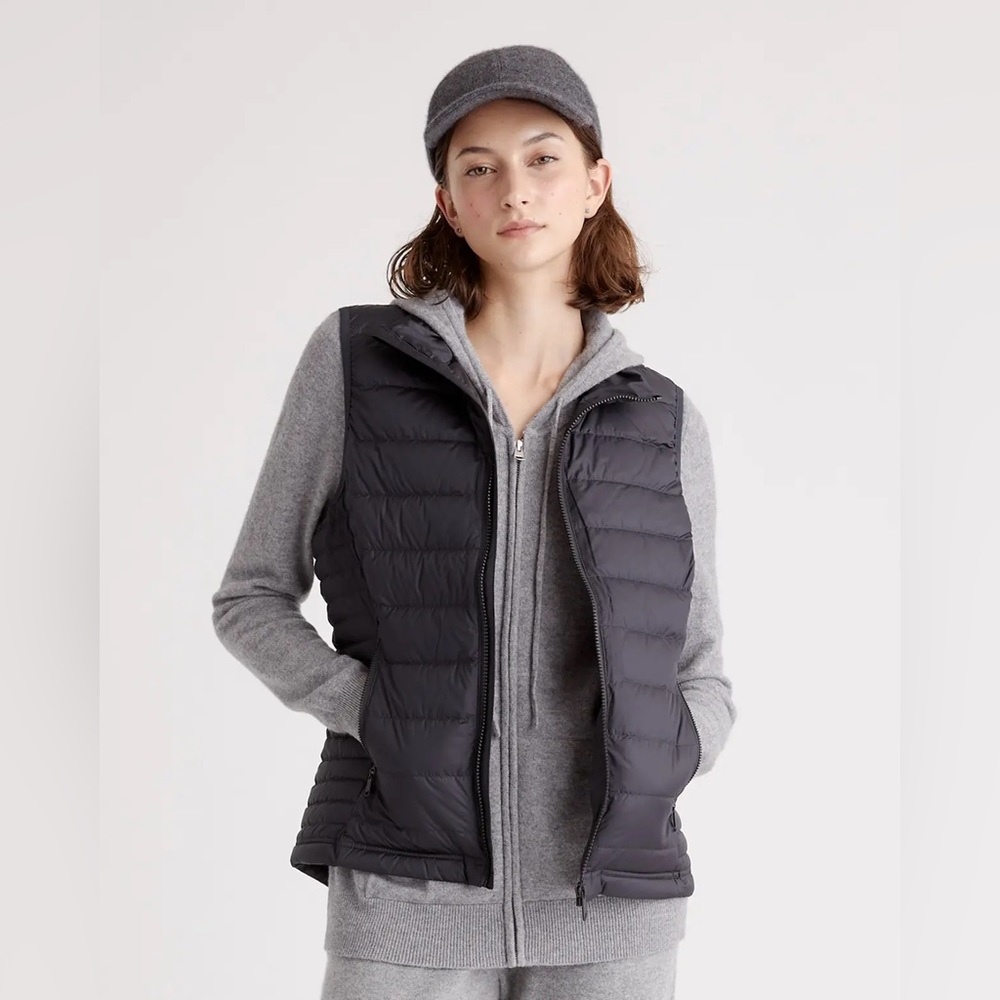 Quince Lightweight Down Packable Puffer Vest Black Size S